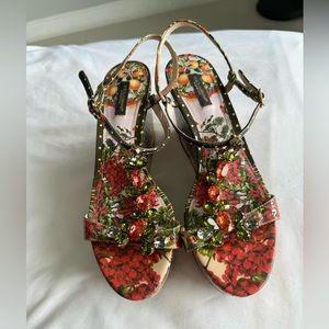 Dolce&Gabbana platforms Size- EU 39 US- 8.5